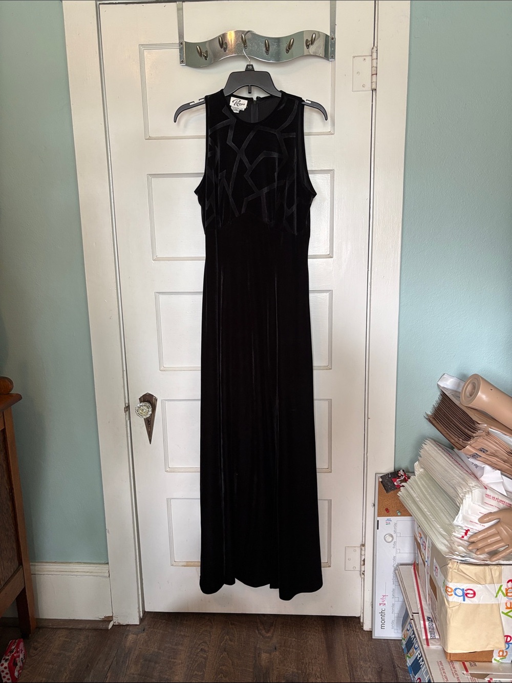Reggio Velvet Sleeveless Black Maxi Dress Size 12